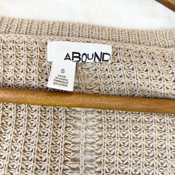 Abound Loose Knit Deep-V Cardigan - Picture 7 of 11